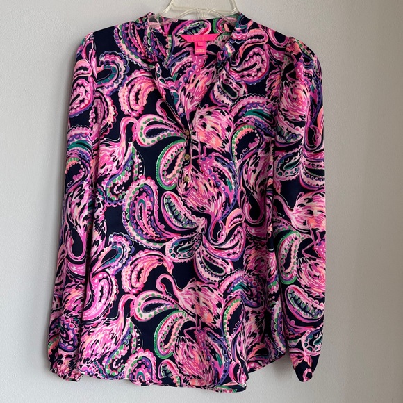 LILLY PULITZER Marvelle Isn't She Lilly Split Neck Blouse Top sz XXS - Picture 1 of 5